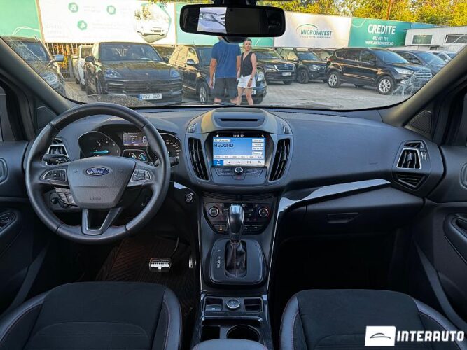 Ford Kuga 41 interauto-car