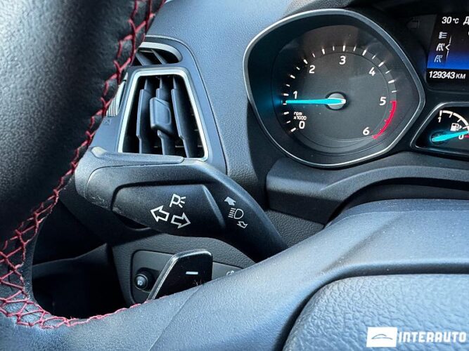 Ford Kuga 54 interauto-car