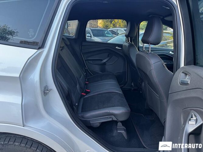 Ford Kuga 47 interauto-car