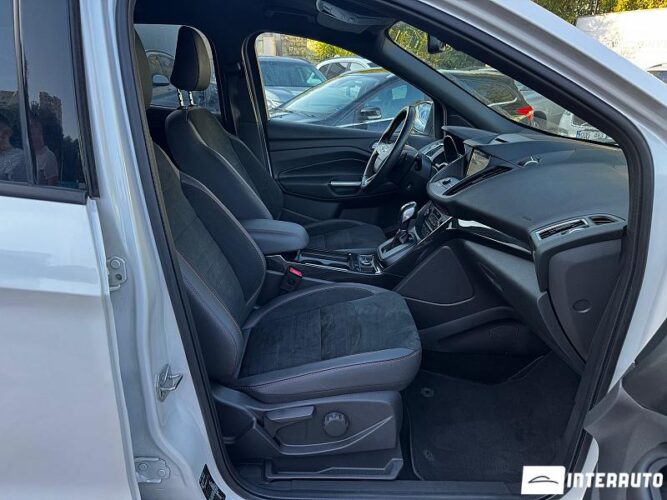 Ford Kuga 48 interauto-car