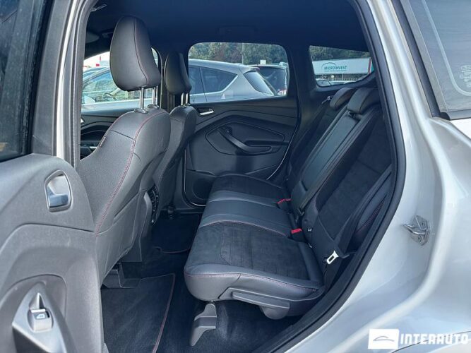 Ford Kuga 40 interauto-car