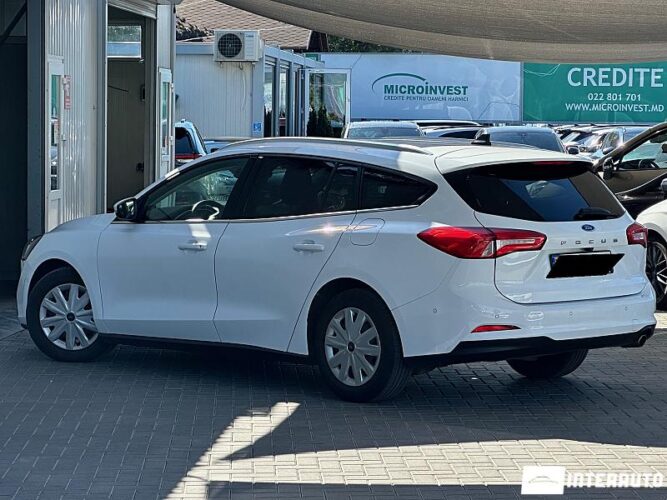 Ford Focus 32 interauto-car