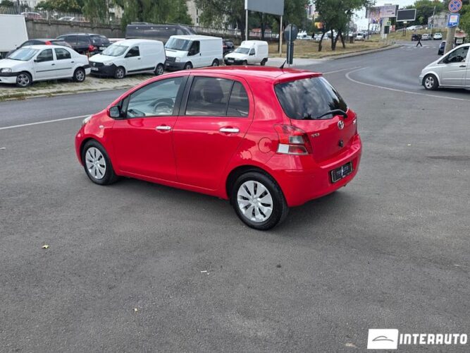Toyota Yaris 32 interauto-car