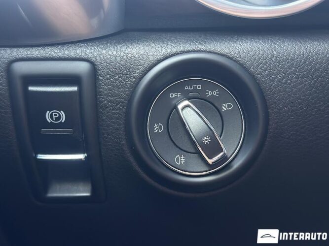 Porsche Cayenne S Hybrid 42 interauto-car