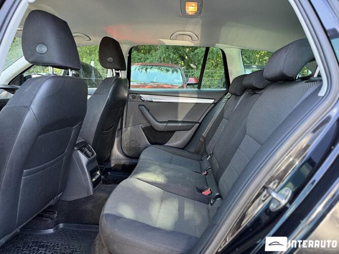 Skoda Octavia 44 interauto-car