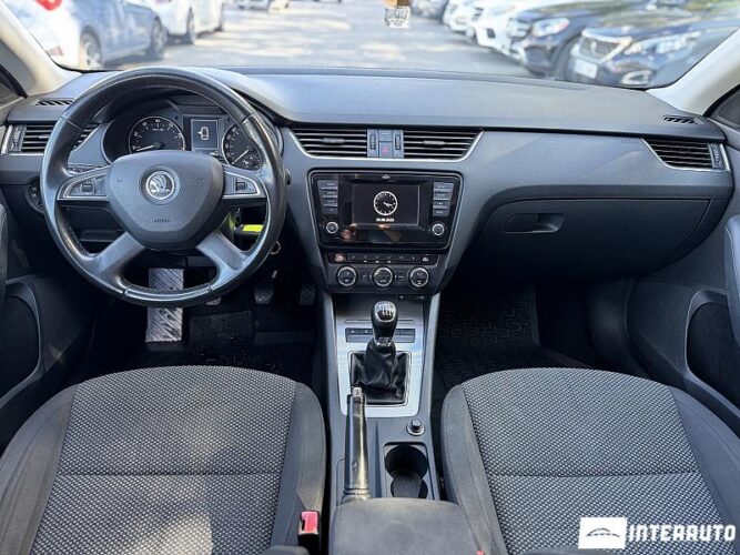 Skoda Octavia 43 interauto-car