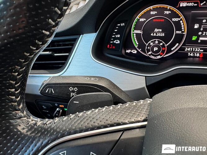Audi Q7 E-Tron 42 interauto-car