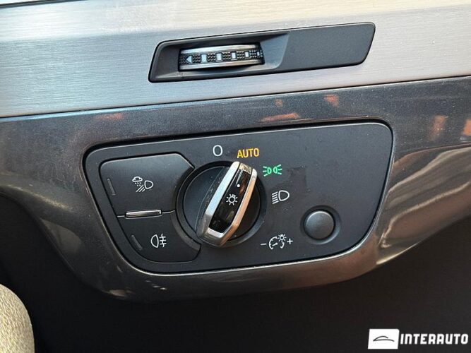 Audi Q7 E-Tron 46 interauto-car