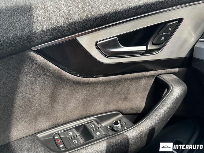 Audi Q7 E-Tron 50 interauto-car