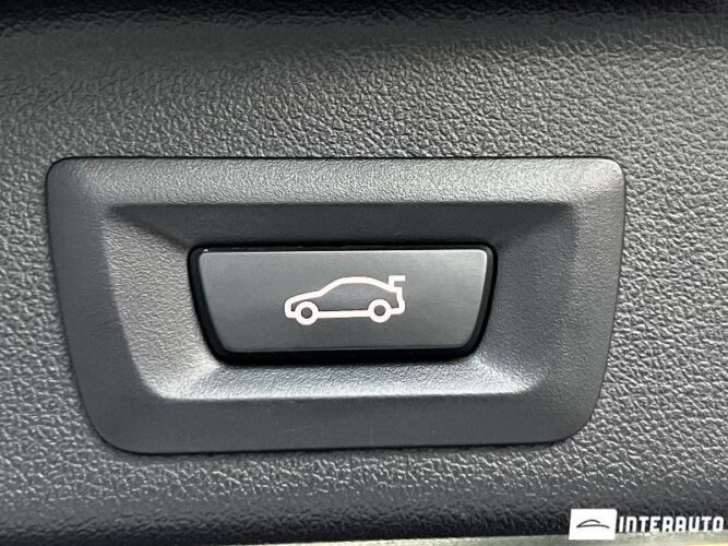 BMW X5 4.5e 47 interauto-car