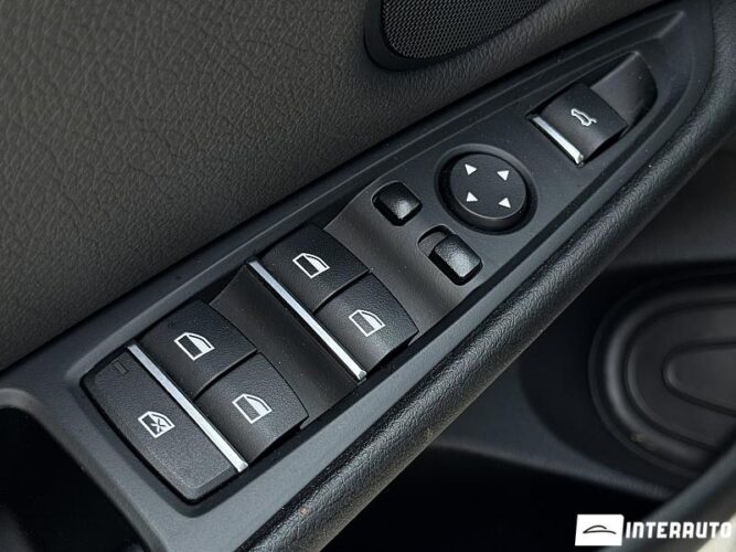 BMW X5 2.5D 53 interauto-car