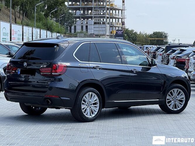 BMW X5 2.5D 37 interauto-car