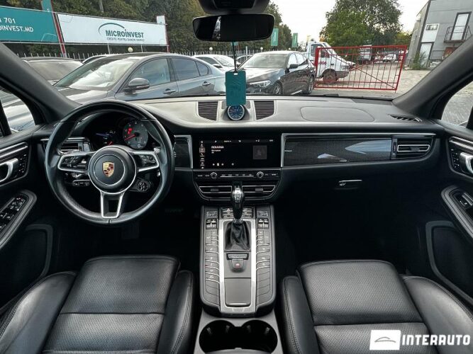 Porsche Macan S 46 interauto-car