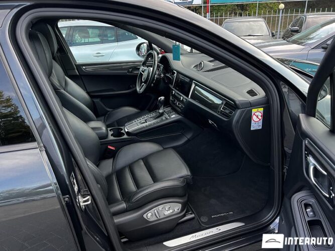 Porsche Macan S 42 interauto-car