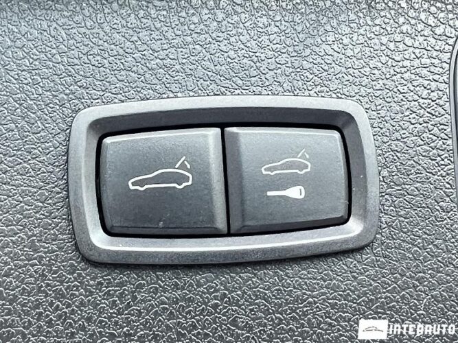 Porsche Macan S 55 interauto-car