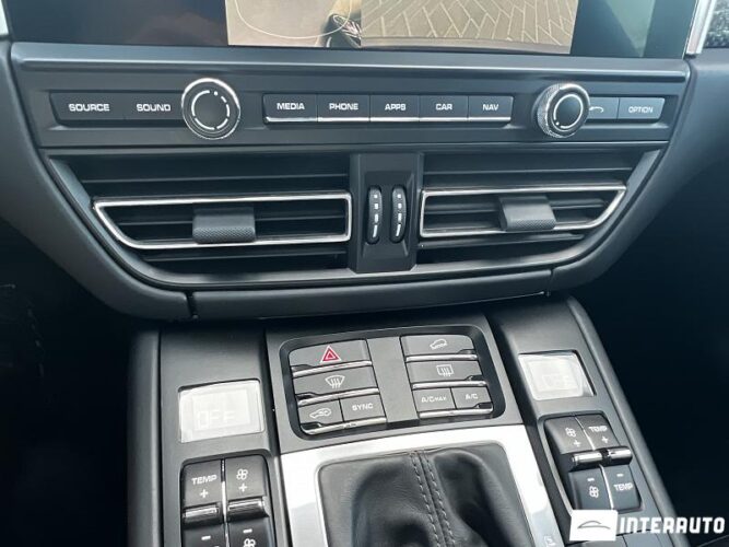 Porsche Macan S 50 interauto-car