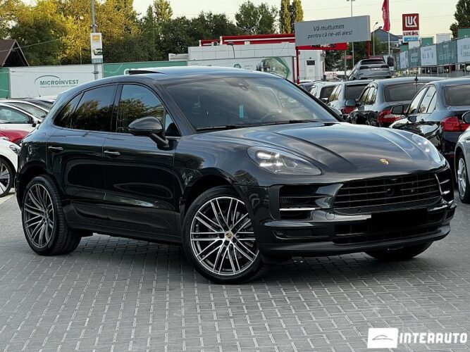 Porsche Macan S 37 interauto-car