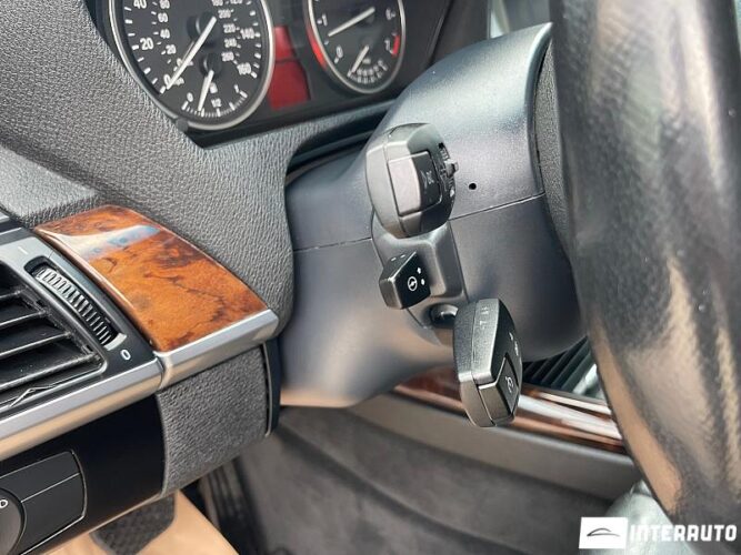 BMW X5 4.8i 42 interauto-car