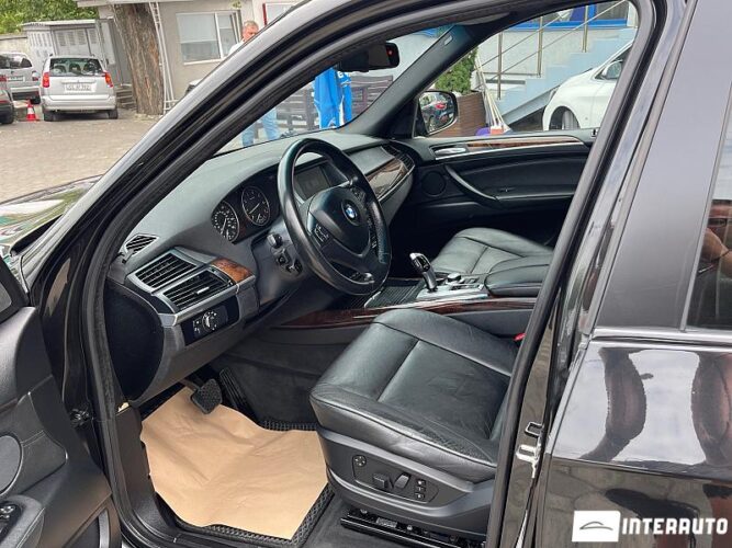 BMW X5 4.8i 48 interauto-car