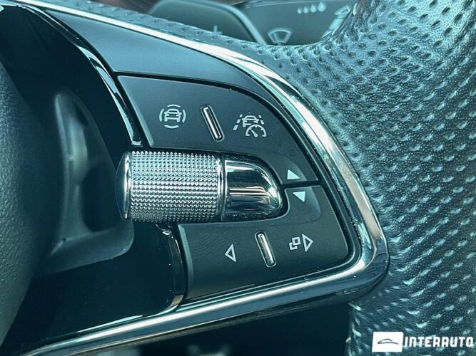 Skoda Superb 42 interauto-car