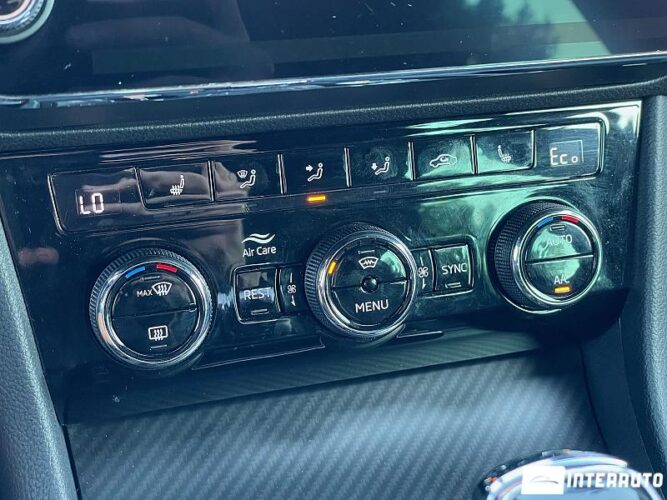 Skoda Superb 46 interauto-car