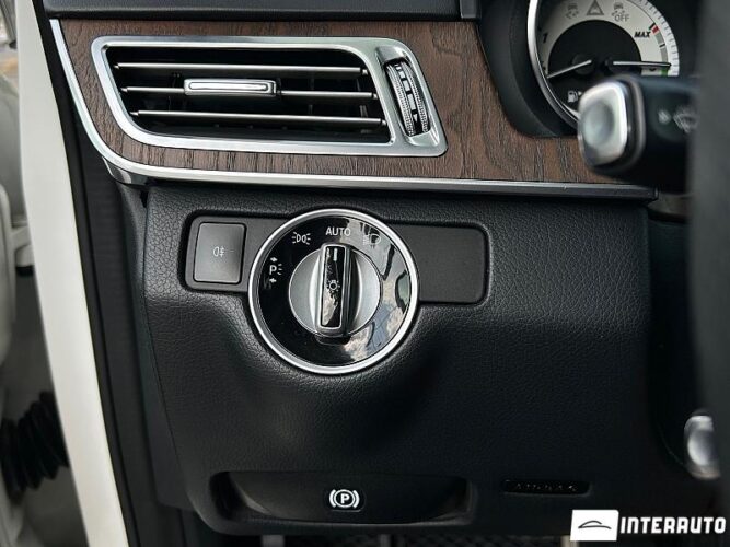 Mercedes E 300h 40 interauto-car