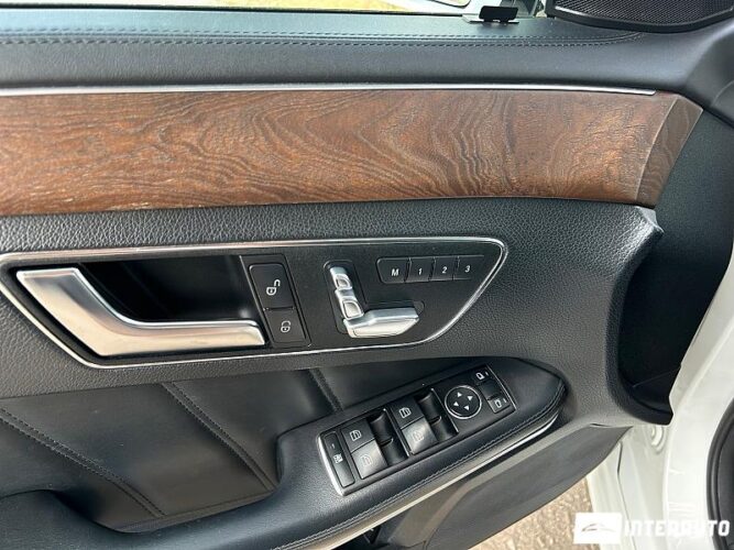 Mercedes E 300h 38 interauto-car