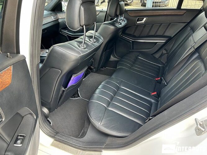 Mercedes E 300h 47 interauto-car