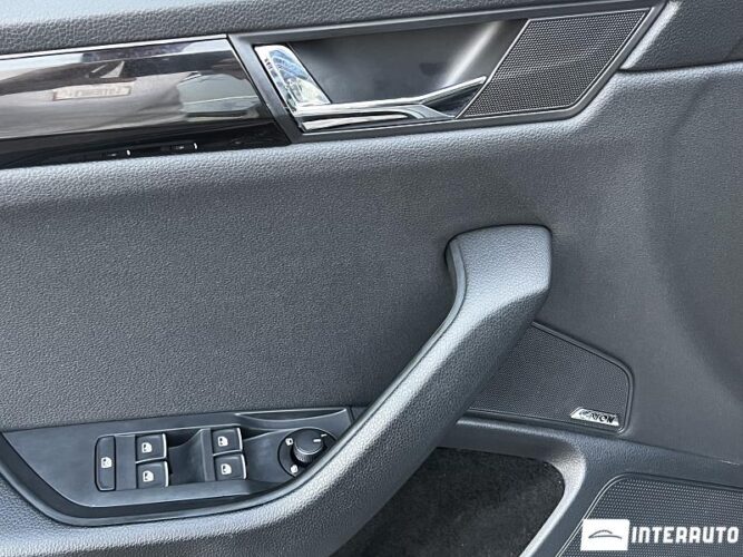 Skoda Superb 45 interauto-car