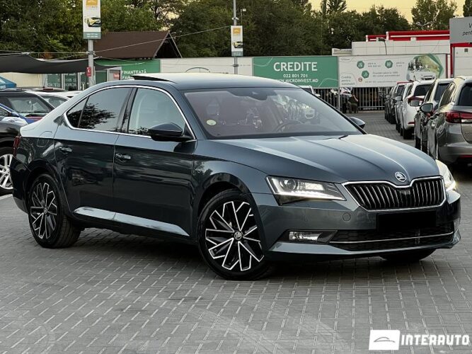 Skoda Superb 32 interauto-car