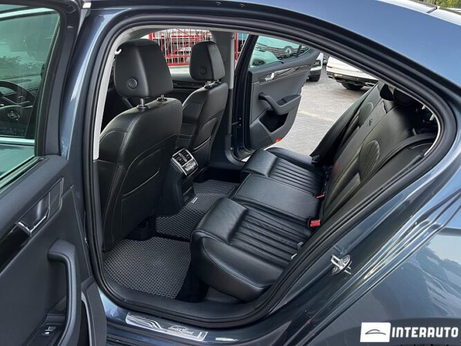 Skoda Superb 39 interauto-car