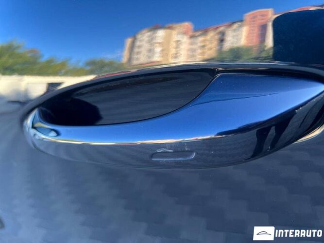 Porsche Cayenne Coupe 40 interauto-car