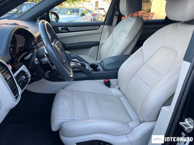 Porsche Cayenne Coupe 43 interauto-car