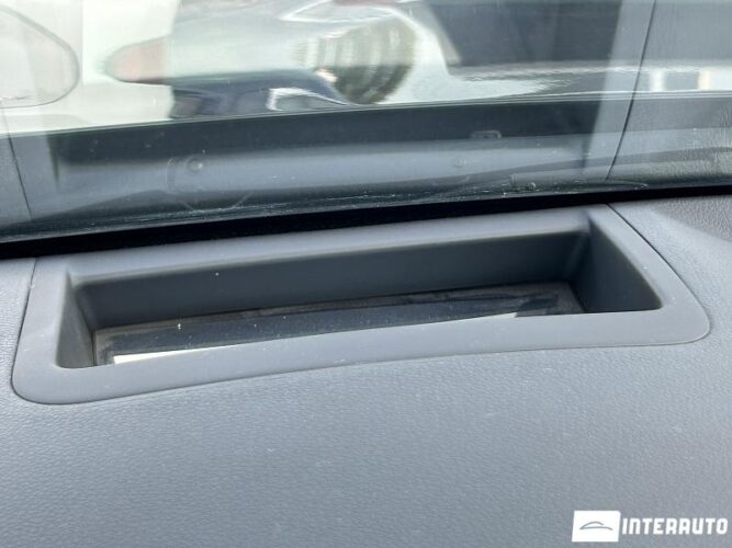 Kia K5 47 interauto-car