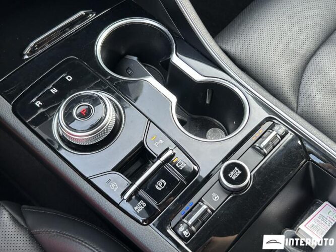 Kia K5 46 interauto-car