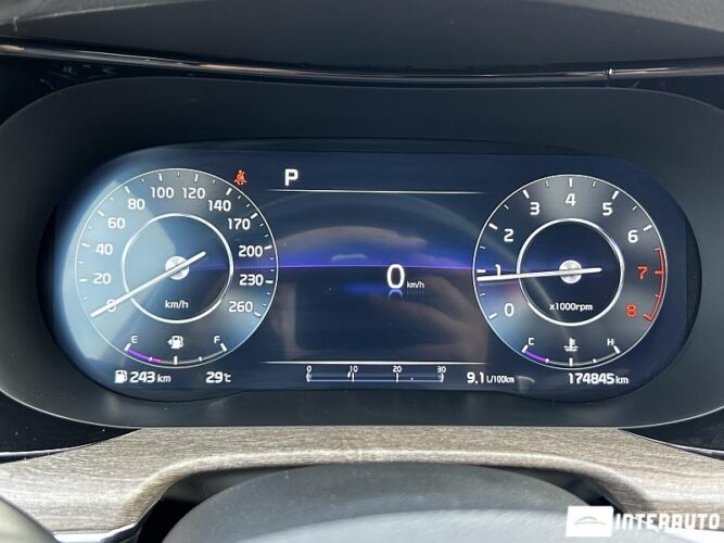 Kia K5 44 interauto-car