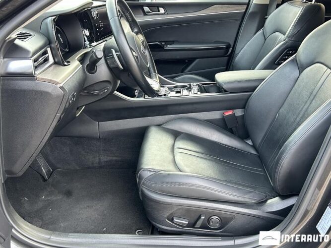 Kia K5 40 interauto-car