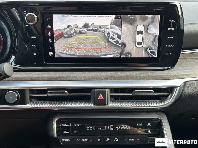 Kia K5 45 interauto-car