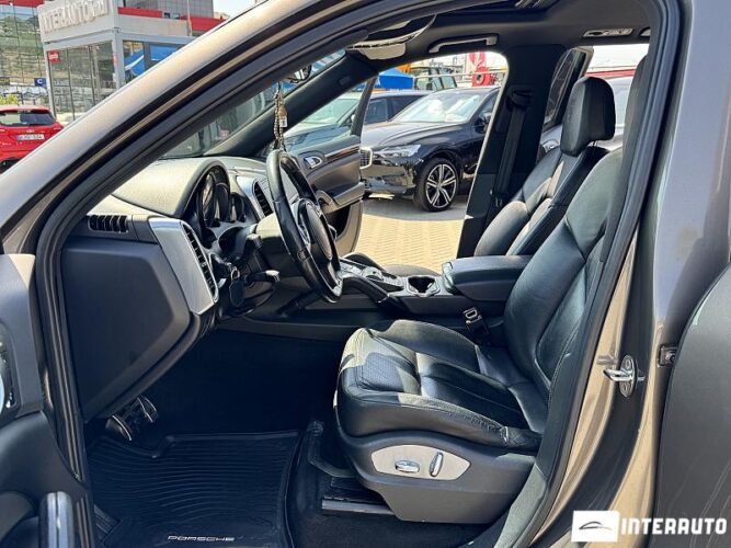 Porsche Cayenne 39 interauto-car