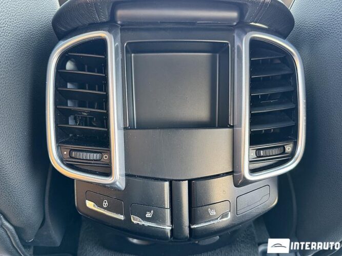 Porsche Cayenne 56 interauto-car