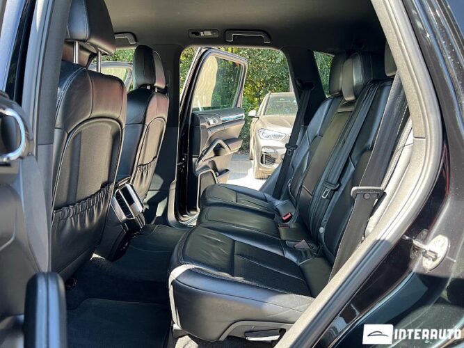Porsche Cayenne 45 interauto-car