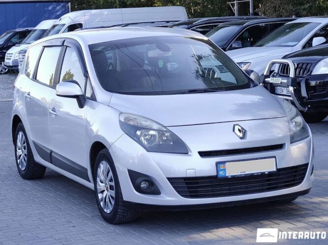 Renault Grand Scenic 28 interauto-car