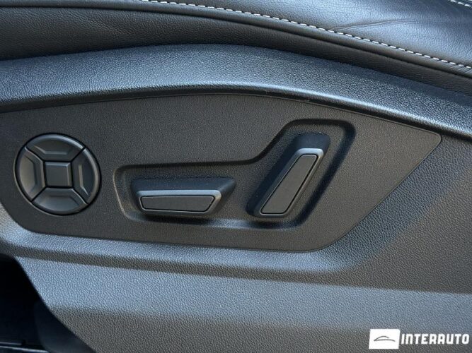 Audi Q7 55 interauto-car