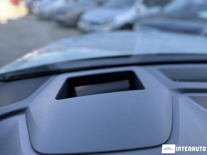 Audi Q7 51 interauto-car