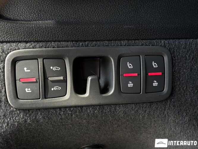 Audi Q7 53 interauto-car