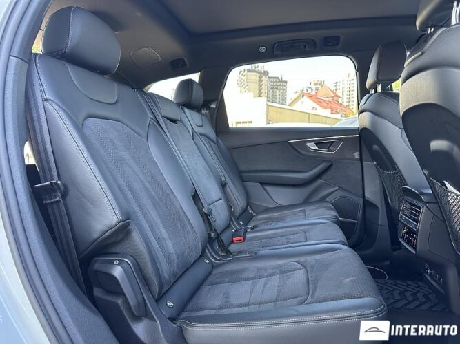 Audi Q7 60 interauto-car