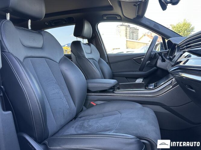 Audi Q7 56 interauto-car