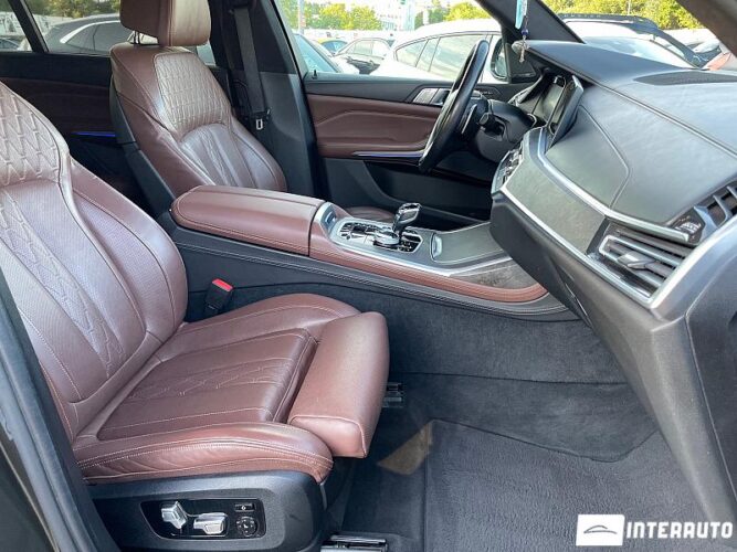 BMW X7 3.0d 49 interauto-car