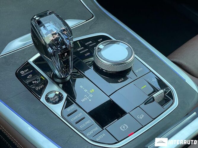 BMW X7 3.0d 48 interauto-car