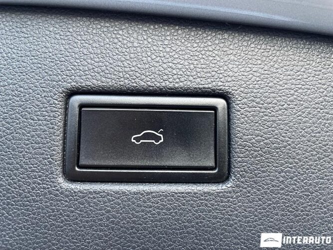 Volkswagen Tiguan 49 interauto-car